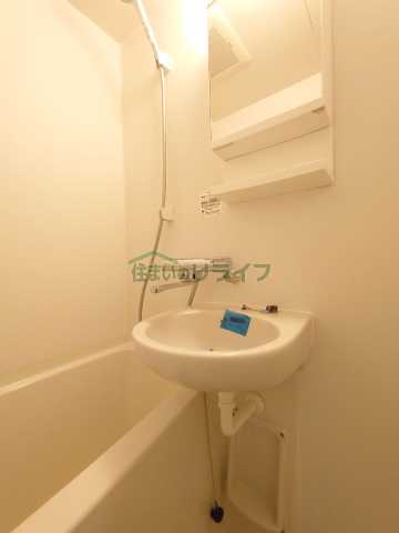 洗面設備　別部屋　参考写真