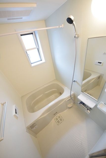 バス・シャワールーム　イメージ。２Ｆの室内写真です！