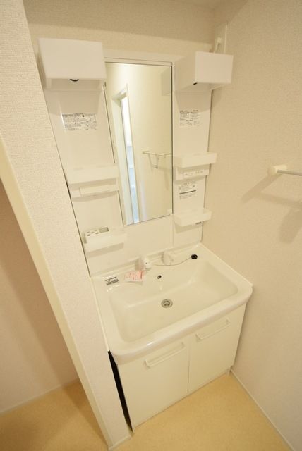 洗面設備　イメージ。２Ｆの室内写真です！