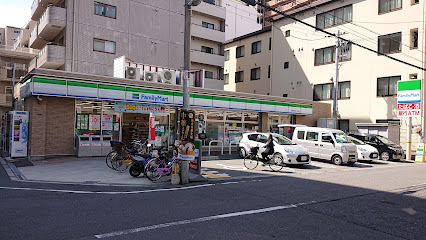 コンビニ　ファミリーマート 城東中央二丁目店（コンビニ）まで164m