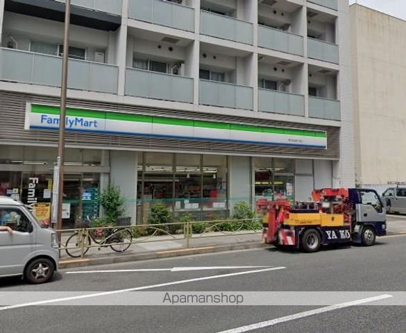 コンビニ　ファミリーマート（コンビニ）まで2241m