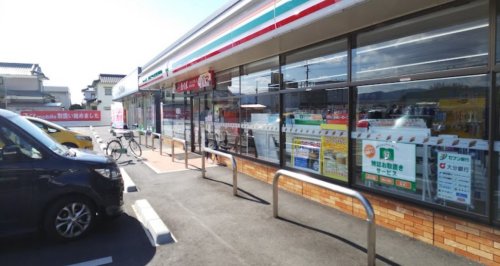 コンビニ　セブンイレブン 大分鶴崎工業入口店（コンビニ）まで586m