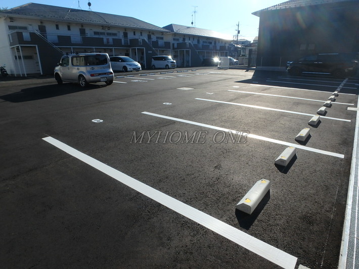 駐車場　駐車場