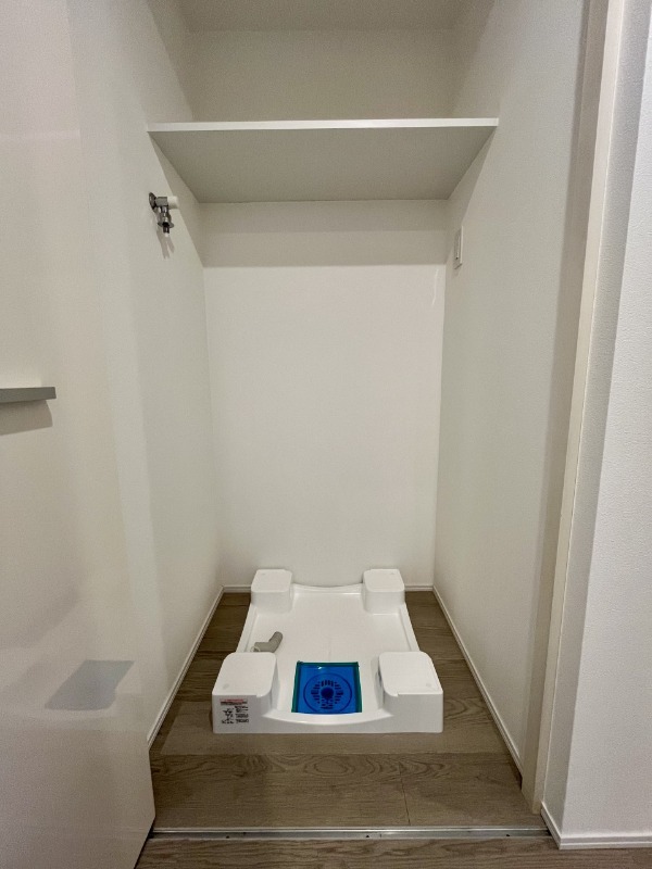 その他設備　屋内洗濯機置き場1