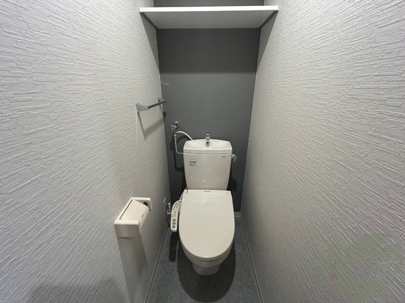 トイレ　こちらはトイレです。清潔感があり、安心して使用できます。