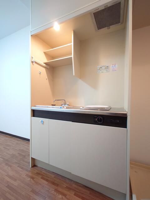 キッチン　参考写真（同物件別部屋）