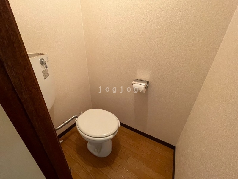 トイレ　当社サービスセンターで温水洗浄便座の設置承ります★
