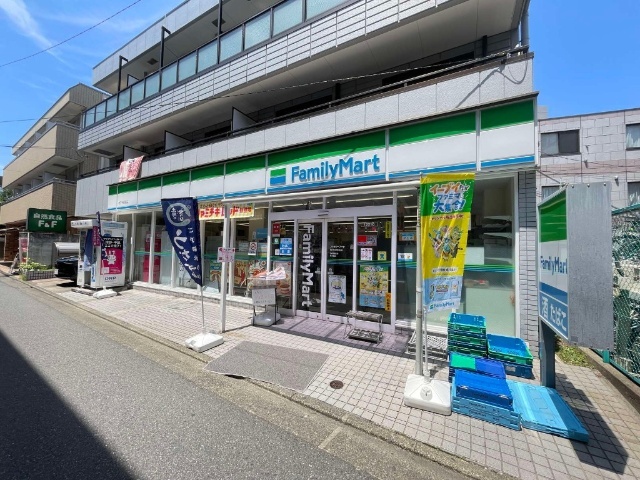 コンビニ　ファミリーマート祐天寺駅前店（コンビニ）まで160m