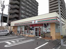 コンビニ　セブンイレブン 高松JR栗林駅前店（コンビニ）まで549m