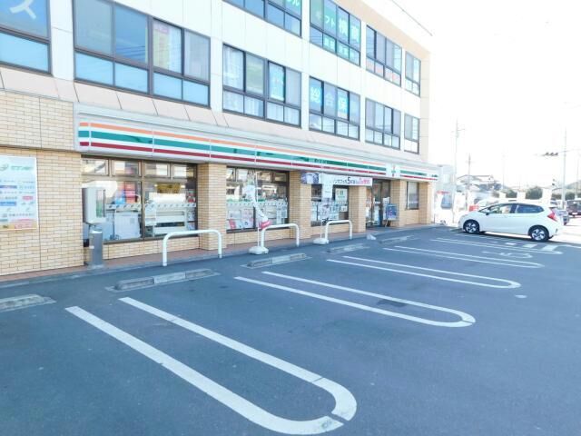 コンビニ　セブンイレブン鹿屋医療センター前店（コンビニ）まで435m