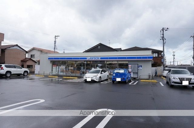 コンビニ　ローソン（コンビニ）まで870m
