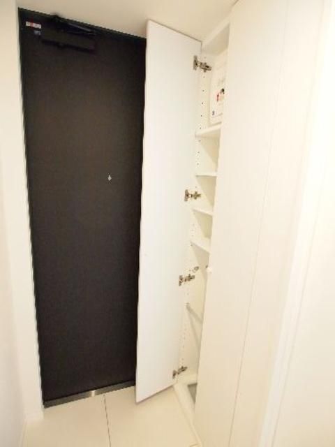 玄関　※参考写真※