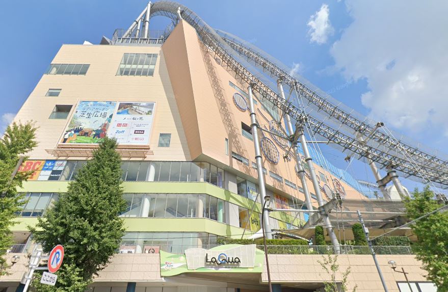 ショッピングセンター　TOKYO DOME CITY LaQua(東京ドームシティ（ショッピングセンター）まで505m
