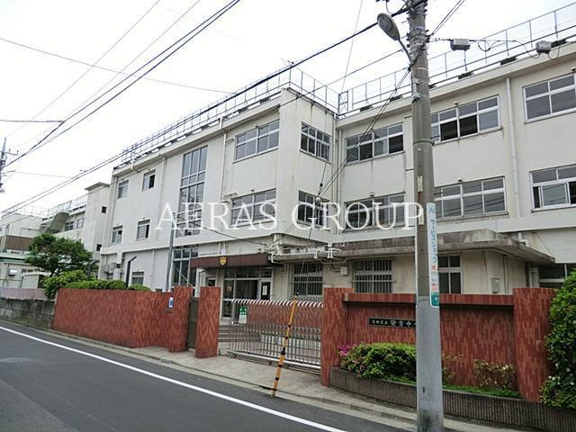 中学校　大田区立安方中学校（中学校）まで554m