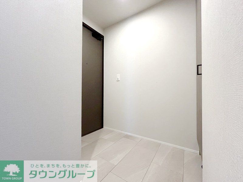 玄関　お部屋探しは株式会社　タウンハウジング　までお気軽にお問合…