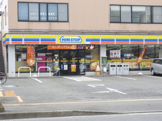 コンビニ　ミニストップ（コンビニ）まで160m
