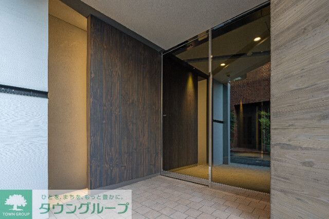 ウテナ西麻布の外観写真