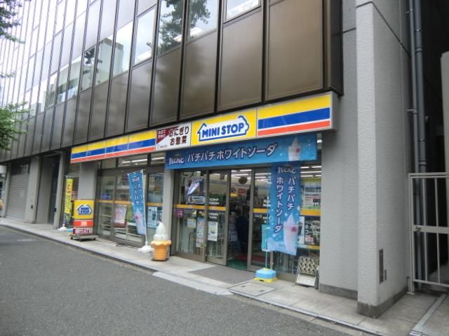 コンビニ　ミニストップ（コンビニ）まで384m
