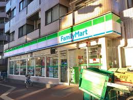 コンビニ　ファミリーマート 滝野川店（コンビニ）まで492m