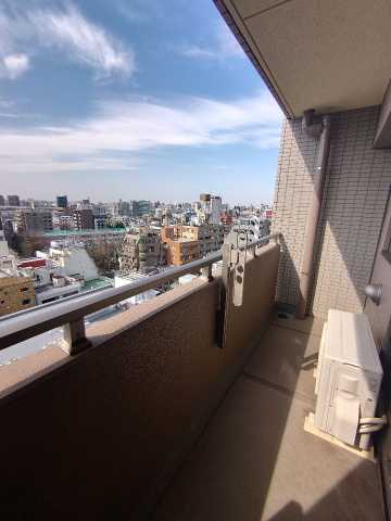 バルコニー　別階層の写真になります。