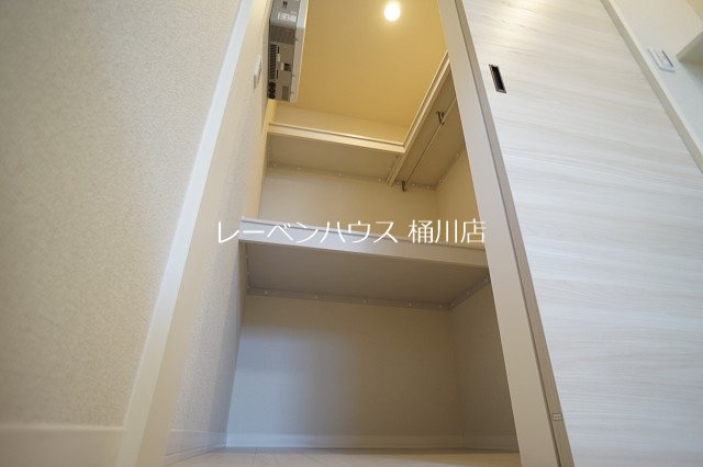 収納　レーベンハウス桶川店へ　048-787-5511