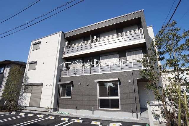建物外観　レーベンハウス桶川店へ　048-787-5511