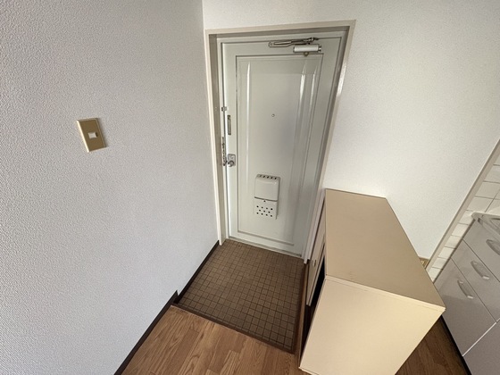 玄関　※別部屋の写真です