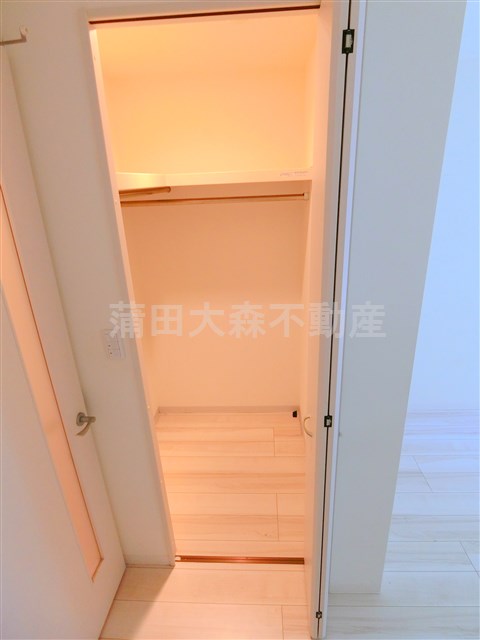 収納　ウォークインクローゼット　大型収納