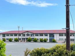 小学校　富士市立青葉台小学校（小学校）まで895m