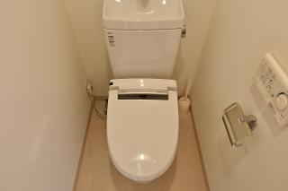トイレ　※他のお部屋の写真です。