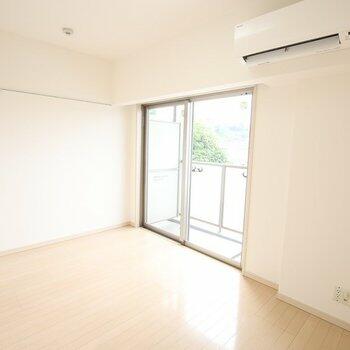 居室・リビング　※他のお部屋の写真です。