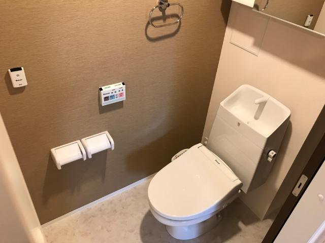 トイレ　シャワー付トイレ