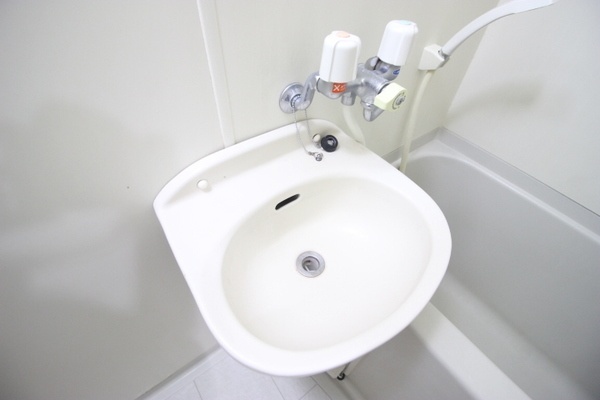 洗面設備　※写真は別のお部屋です。