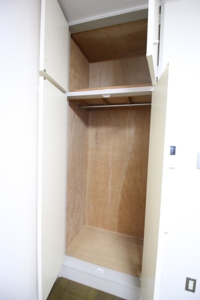 収納　※写真は別のお部屋です。