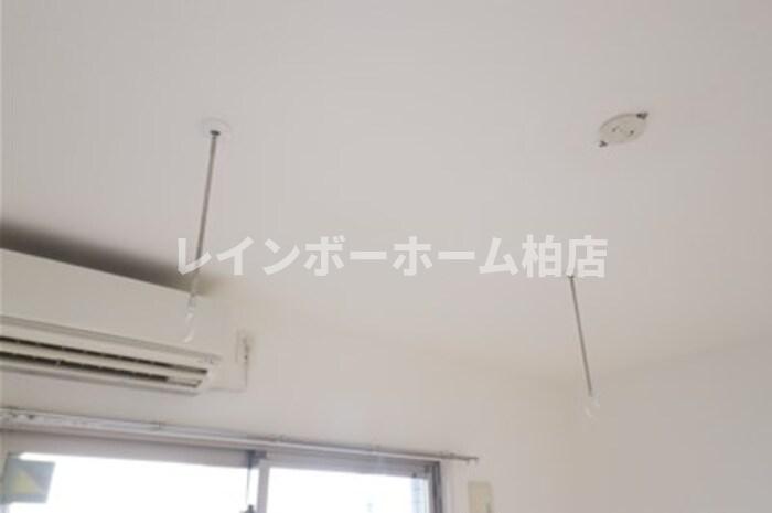 その他設備　室内で洗濯物が干せます