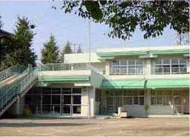 幼稚園・保育園　西保育園（幼稚園・保育園）まで300m