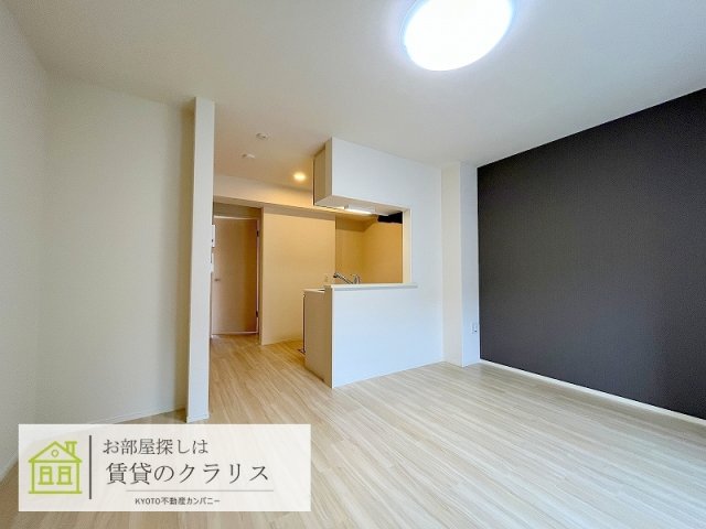サンフィット桂の居間写真