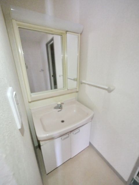 洗面設備　★お部屋探しはタウンハウジング稲田堤店まで★