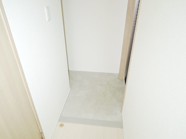 玄関　別号室の参考写真です。
