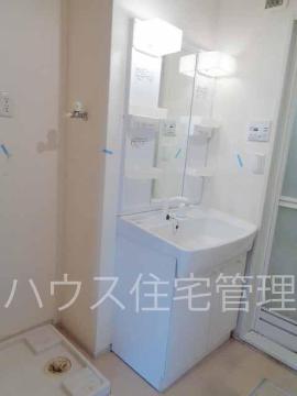 洗面設備　洗髪洗面化粧台