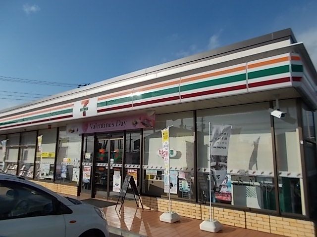 コンビニ　セブンイレブン　富士市中里店（コンビニ）まで550m