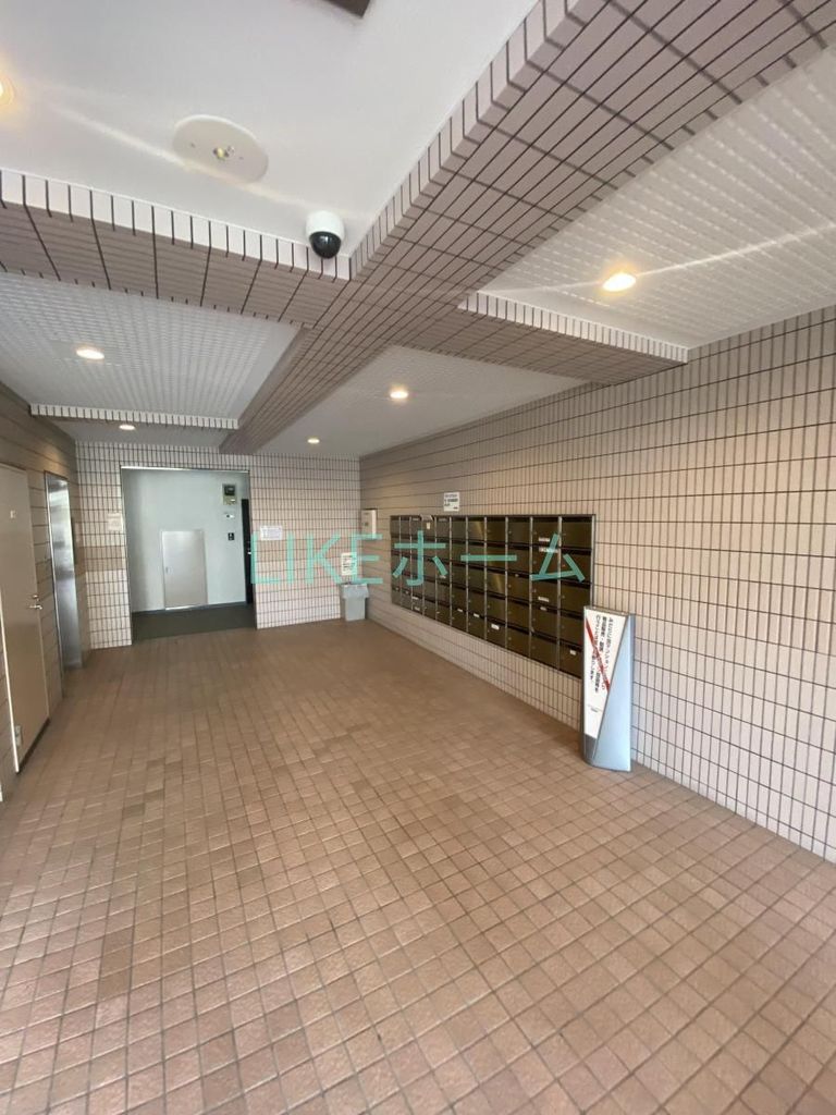 エントランス　エントランス