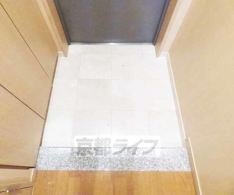 玄関　すっきりとした玄関です。