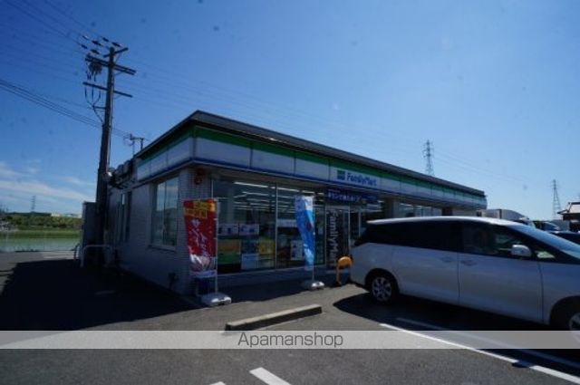 コンビニ　ファミリーマート　木津大谷店（コンビニ）まで521m