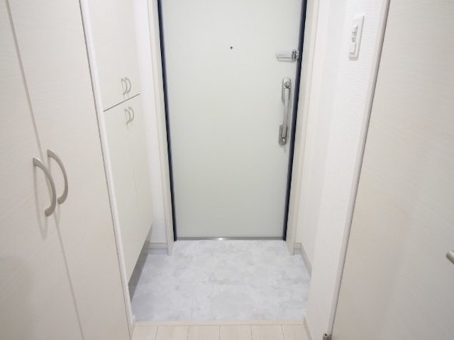 玄関　現況優先