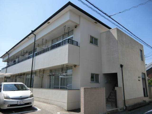 建物外観　噂のリノベーション物件