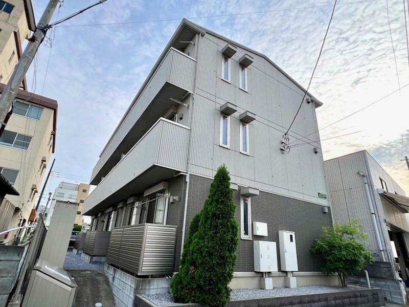 建物外観　馬橋駅徒歩７分（５６０ｍ）