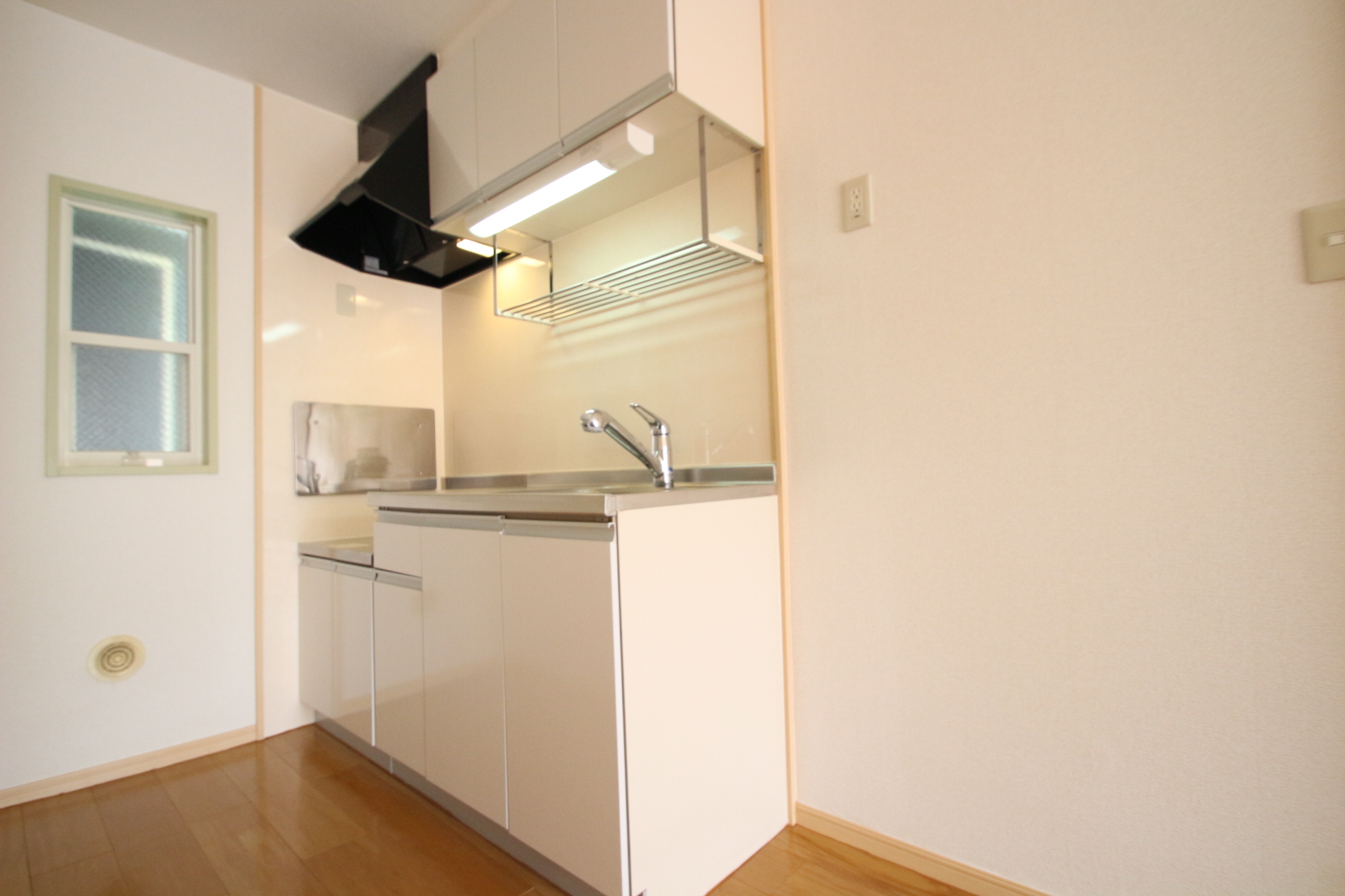 キッチン　同建物別号室