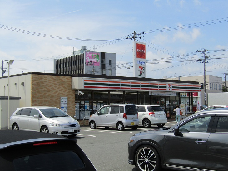 コンビニ　セブンイレブン 盛岡中野2丁目店（コンビニ）まで526m