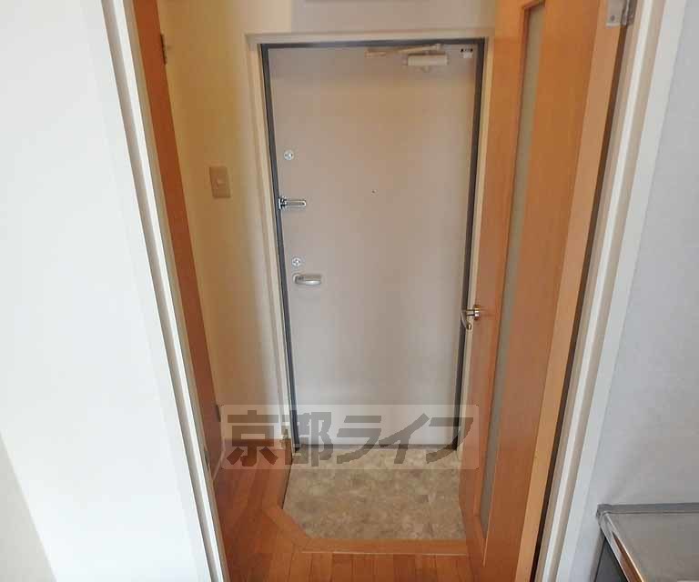 パラディース竹宇の玄関写真